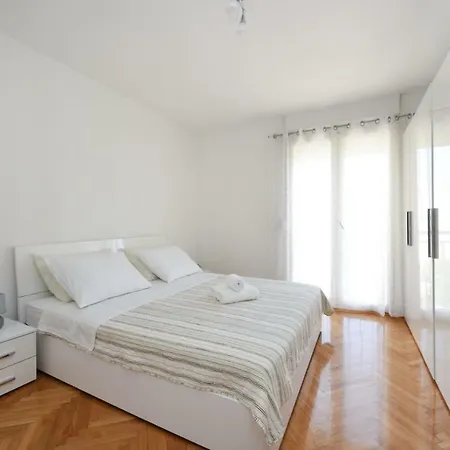 Apartman Petra *